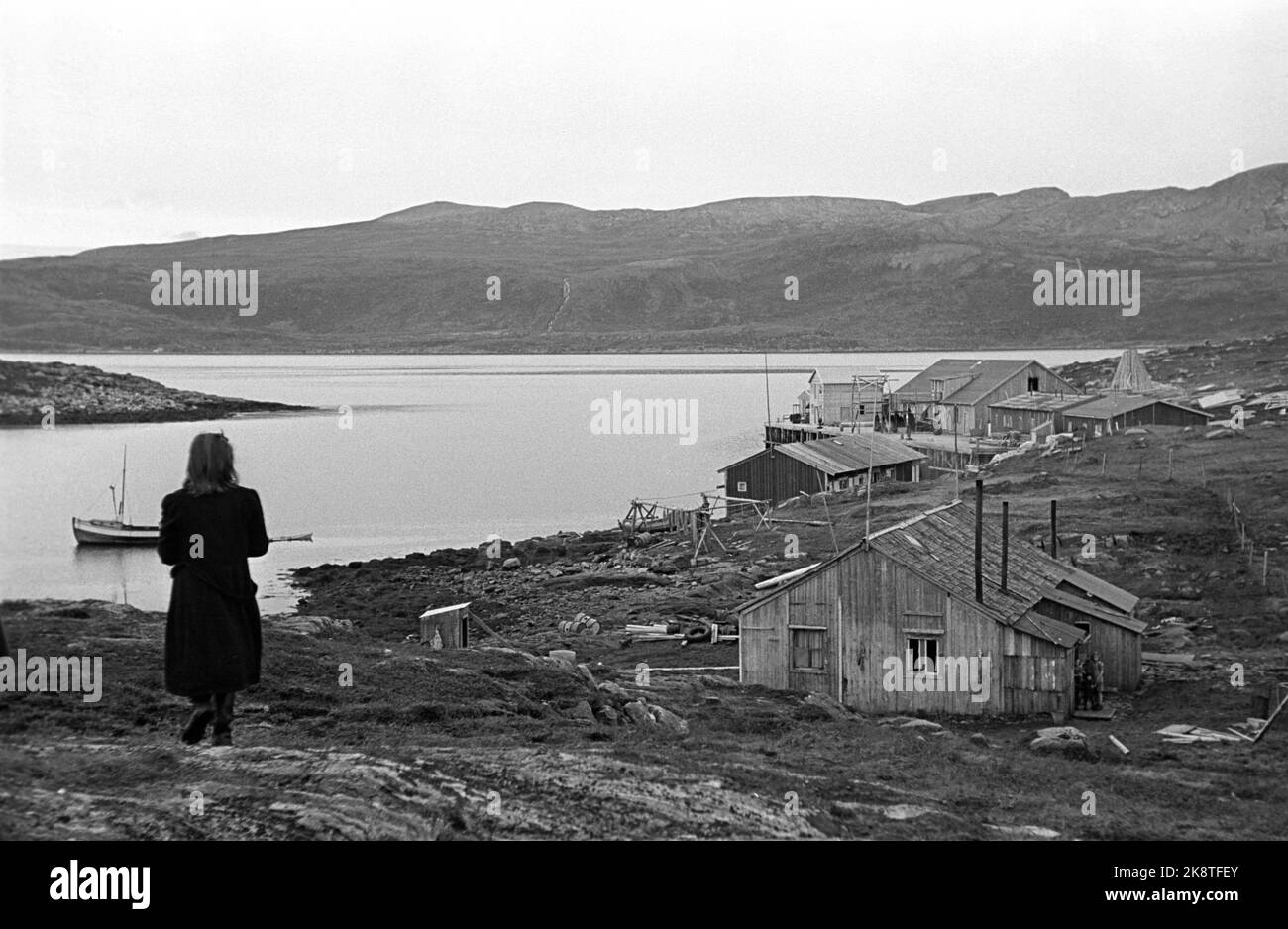 Sørøya dans le Finnmark au printemps de 1947, la plupart de la population de Sørøya était sur 15 février 1945, évacué en Écosse par British / Allied Marine, après avoir vécu dans des casernes et des grottes de montagne sur la course des Allemands. Aujourd'hui, la population de Sørøya est aux prises avec la reprise. Voici quelques-unes des maisons en construction. Photo : Th. Scotaam / courant / NTB. Banque D'Images