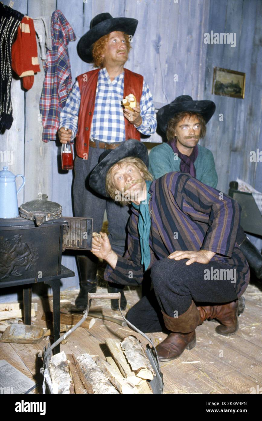 Oslo 19870929. Les trois voleurs dans le film People and Robbers à Cardamom City, après le livre et le spectacle de théâtre à Thorbjørn Egner. Photo de rôle, du tournage. Sverre Anker Ousdal (Kasper, front), Øivind Blunck (Jesper, t.H.) et Jon Eikemo (Jonathan, back). Photo Henrik Laurvik / NTB Banque D'Images