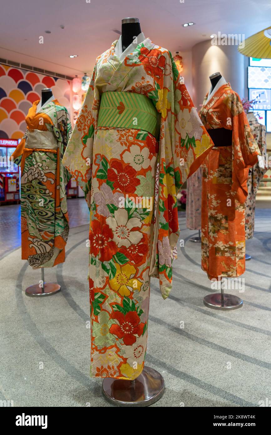 Kuala Lumpur,Malaisie - 24 octobre,2022 : vue scénique du kimono traditionnel sur les mannequins avec à la ville de Tokyo dans le Pavillon Bukit Jalil. Banque D'Images