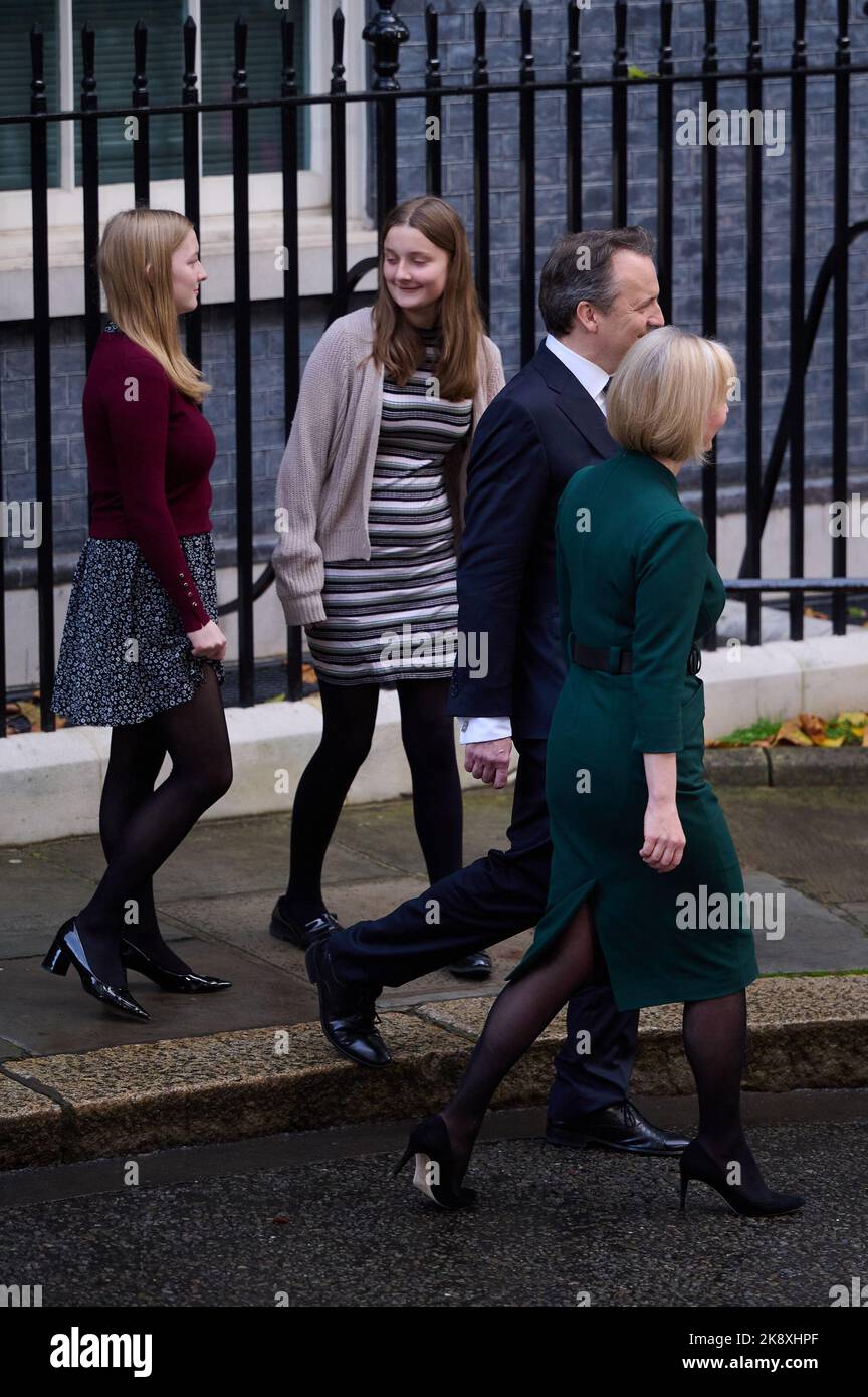 Londres, Royaume-Uni . 25 octobre 2022 . Liz Truss quitte Downing Street après avoir été démissionnaire en tant que Premier ministre britannique tenu à Downing Street. Crédit : Alan D West/Alay Live News Banque D'Images