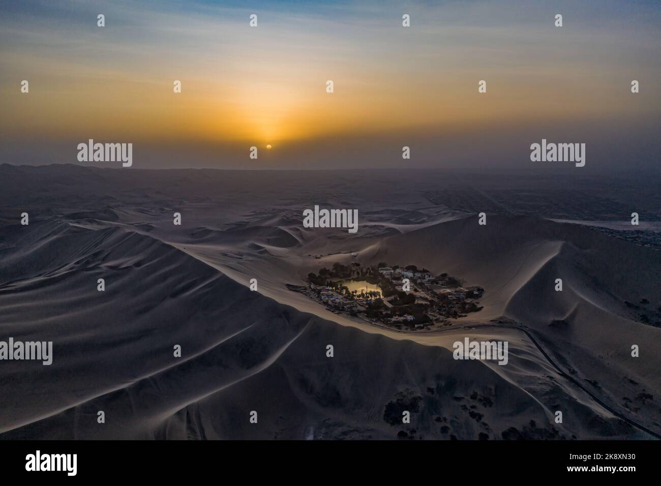 Desert Oasis Aerial Banque De Photographies Et D images Haute Desert Oasis Aerial Banque De Photographies Et D images Haute