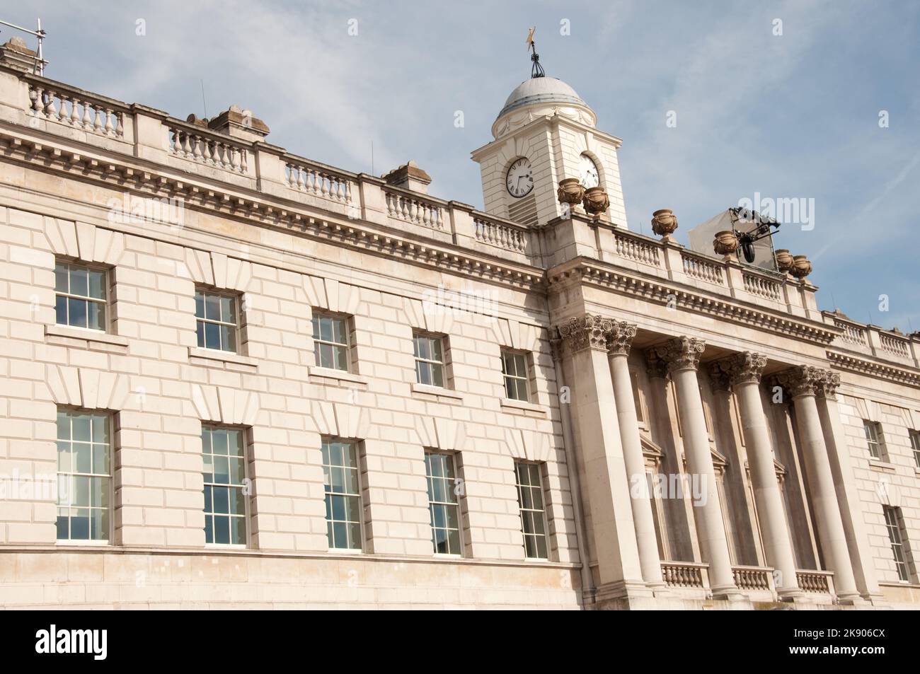 Somerset House, Aldwich, Londres, Royaume-Uni - abrite aujourd'hui l'Institut Courtauld, mais auparavant le Registre national des naissances, des décès et des mariages. Banque D'Images