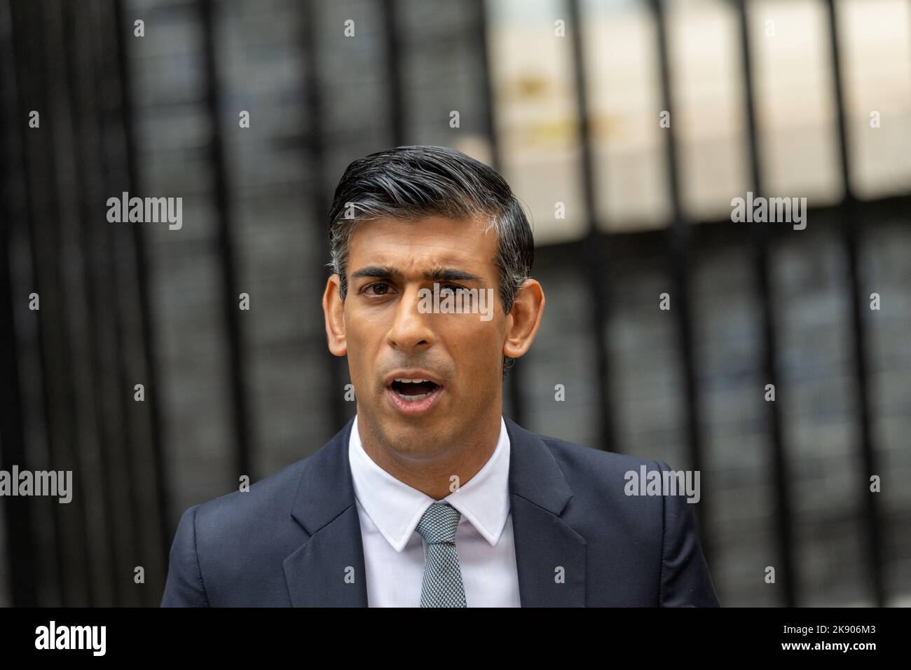 Londres, Royaume-Uni. 25th octobre 2022. Le Premier ministre Rishi Sunak fait sa première déclaration à Downing Street, Londres, Royaume-Uni crédit : Ian Davidson/Alay Live News Banque D'Images