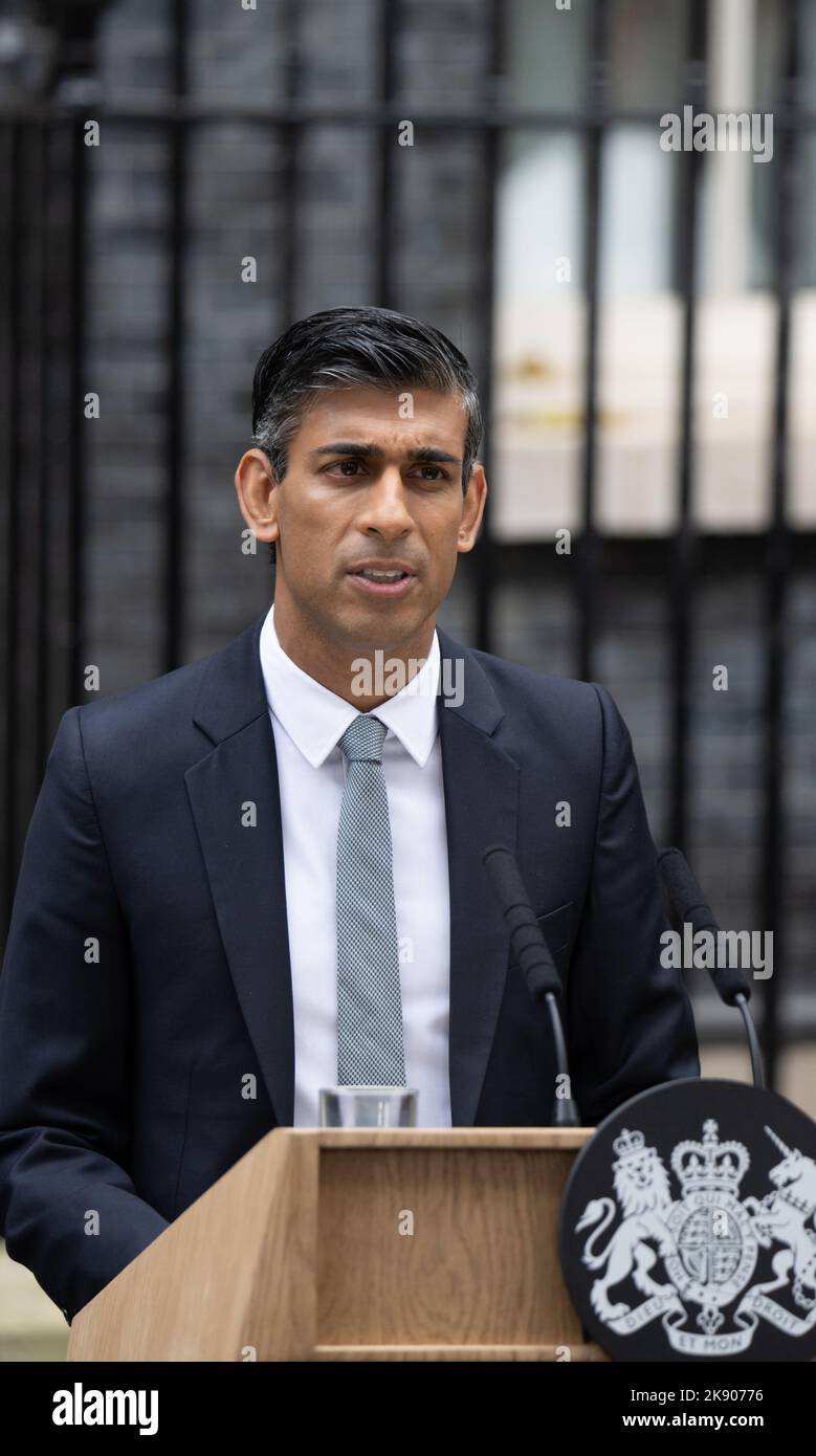 Londres, Royaume-Uni. 25th octobre 2022. Le Premier ministre Rishi Sunak fait sa première déclaration à Downing Street, Londres, Royaume-Uni crédit : Ian Davidson/Alay Live News Banque D'Images