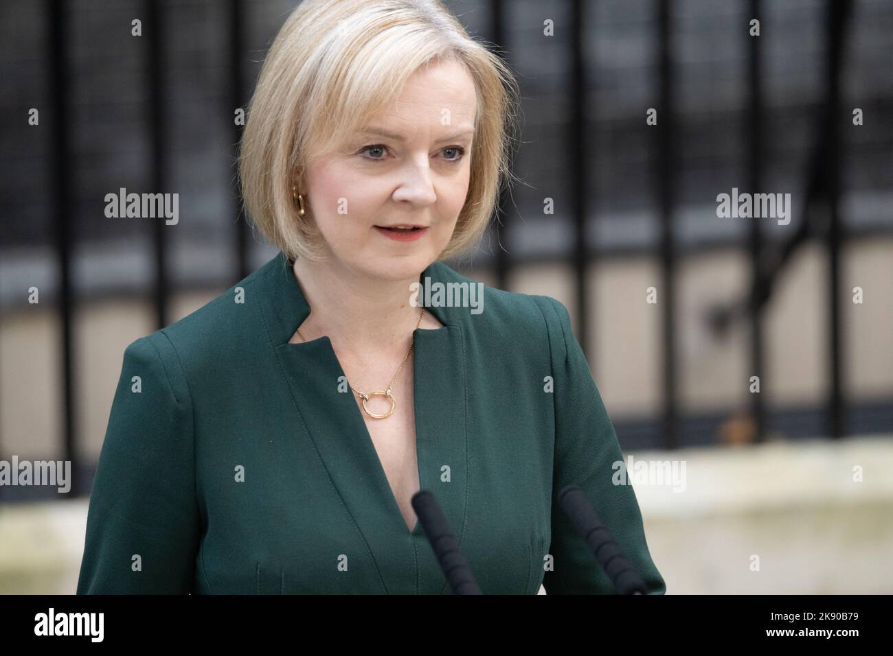 Londres, Royaume-Uni. 25th octobre 2022. Le Premier ministre Liz Truss fait sa déclaration d'adieu dans Downing Street London Credit: Ian Davidson/Alay Live News Banque D'Images