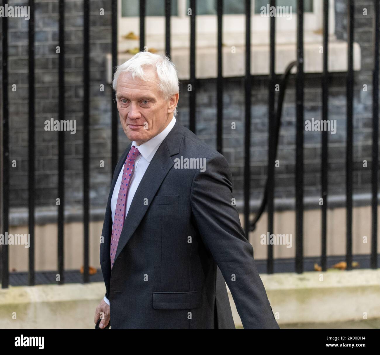 Londres, Royaume-Uni. 25th octobre 2022. Graham Stuart, ministre du climat, arrive à la dernière réunion du cabinet de Liz Truss, au 10 Downing Street London. Crédit : Ian Davidson/Alay Live News Banque D'Images