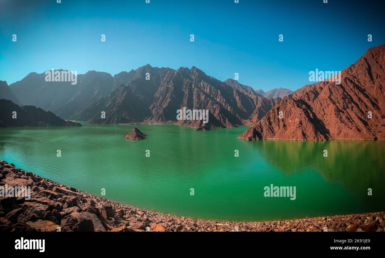 Vue panoramique sur le barrage Hatta, Dubaï, Émirats arabes Unis Banque D'Images