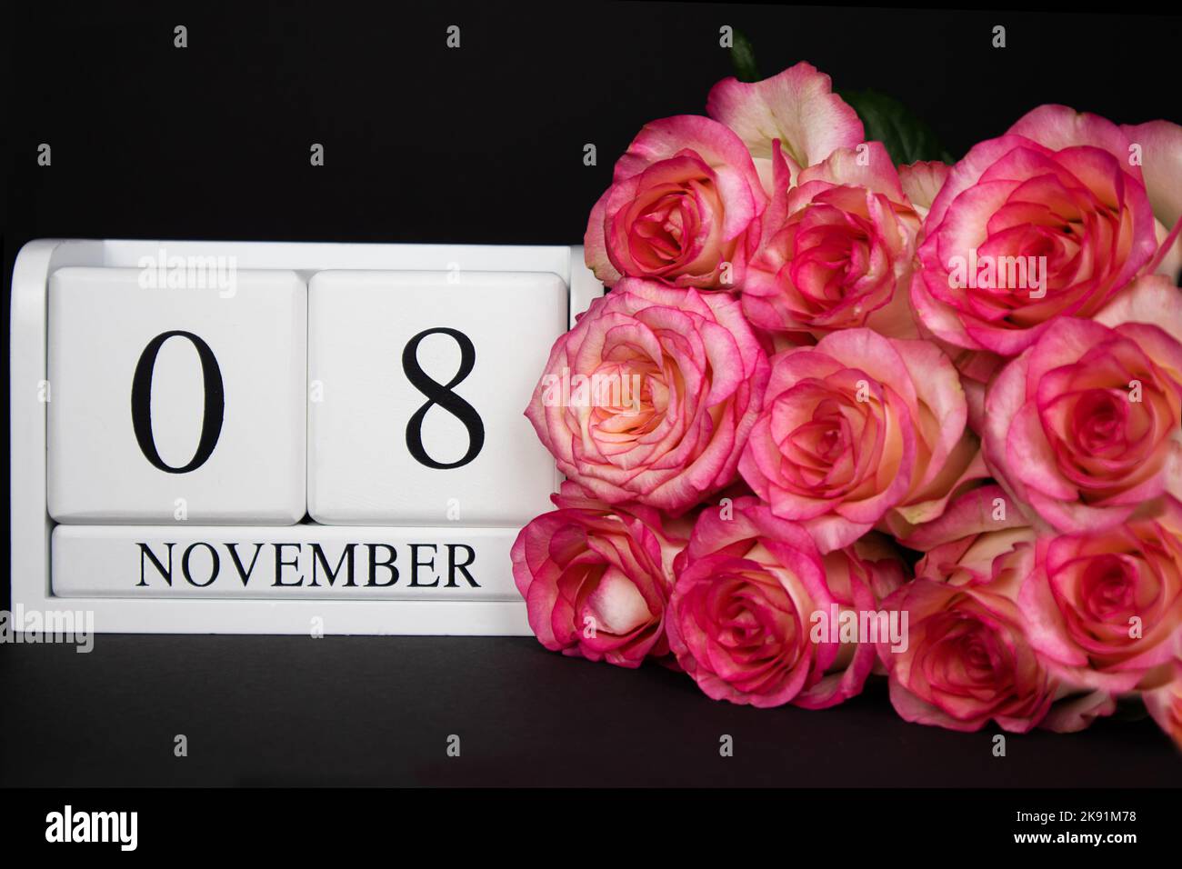 Fleur de naissance novembre Banque de photographies et d'images à haute résolution - Alamy