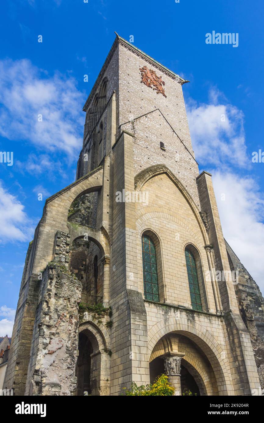 La tour Charlemagne, vestiges de l'ancienne basilique construite sur le lieu de sépulture de Saint Martin - Tours, Indre-et-Loire (37), France. Banque D'Images