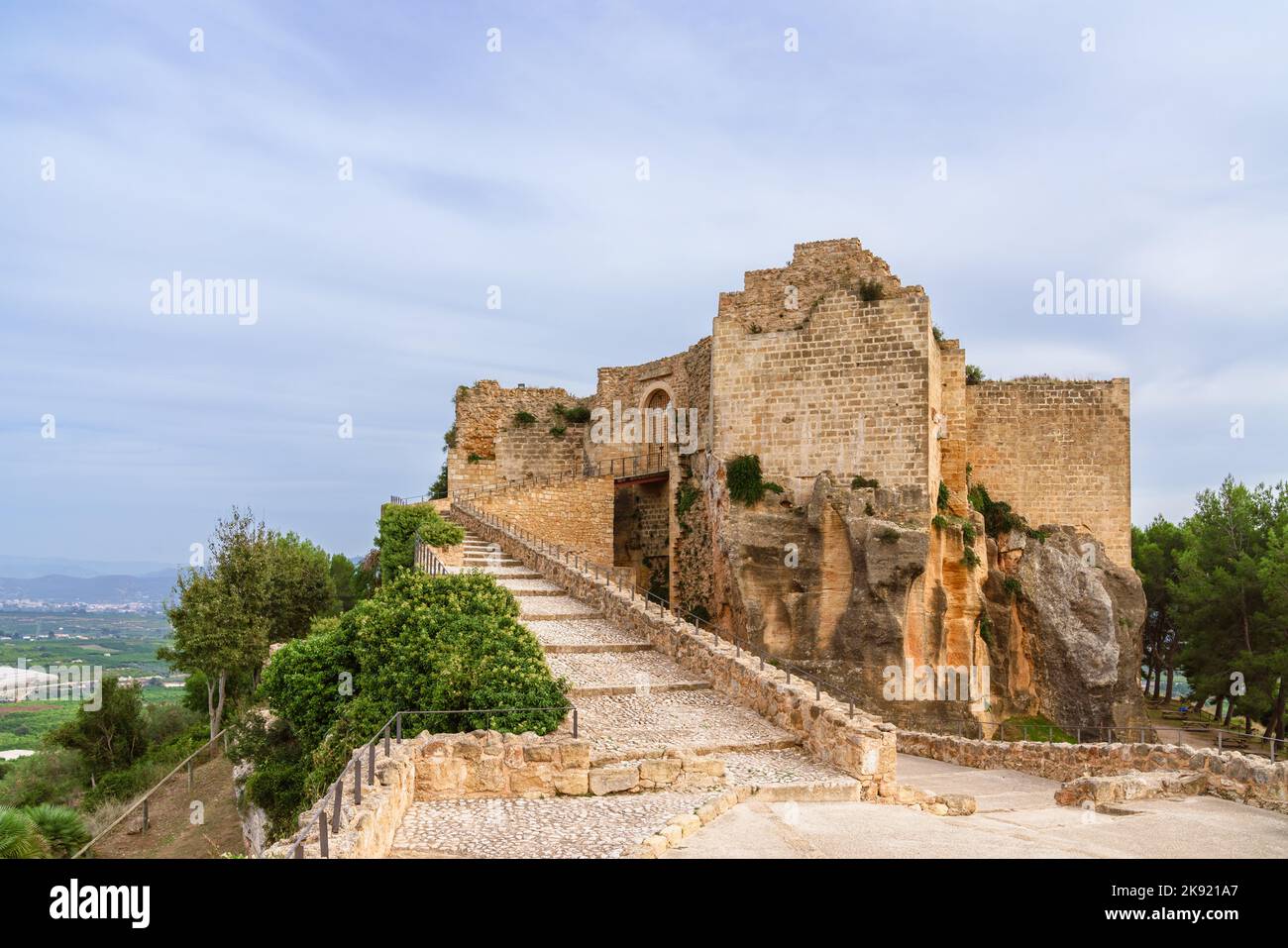 Vue sur le quartier général du château de Montesa de l'ordre médiéval de Montesa en Espagne Banque D'Images