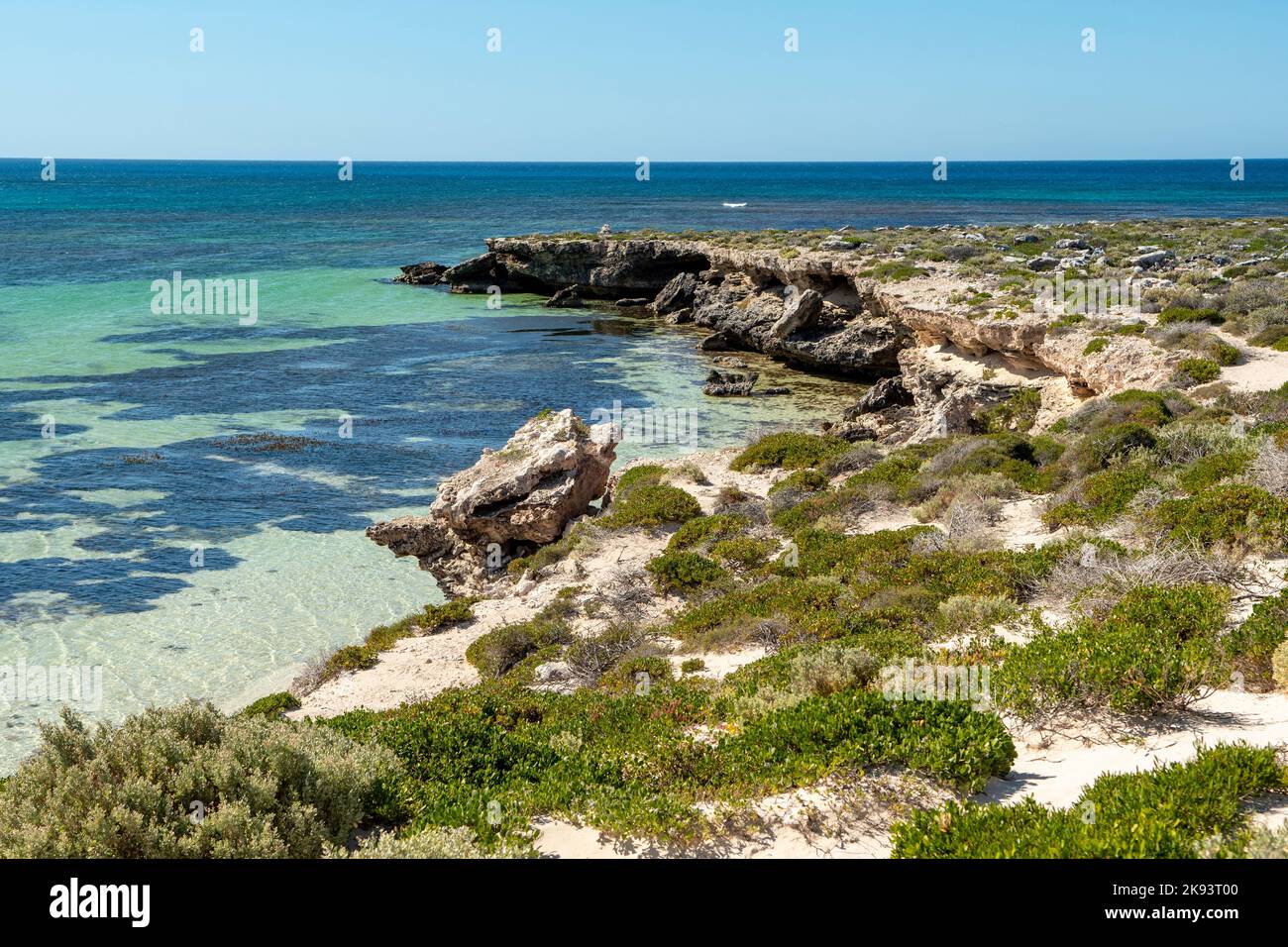 Rocky Headland à Turtle Bay, East Wallabi, Houtman Abrolhos Islands, WA, Australie Banque D'Images