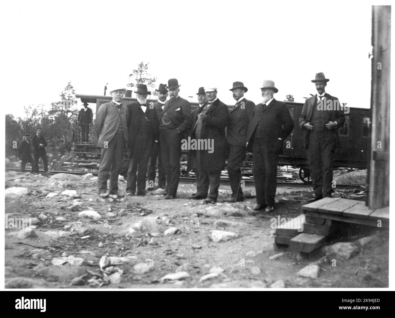 Inspection de la voie frontalière nationale. Photo de groupe des ministres du gouvernement, du gestionnaire Lundholm et d'autres. Banque D'Images