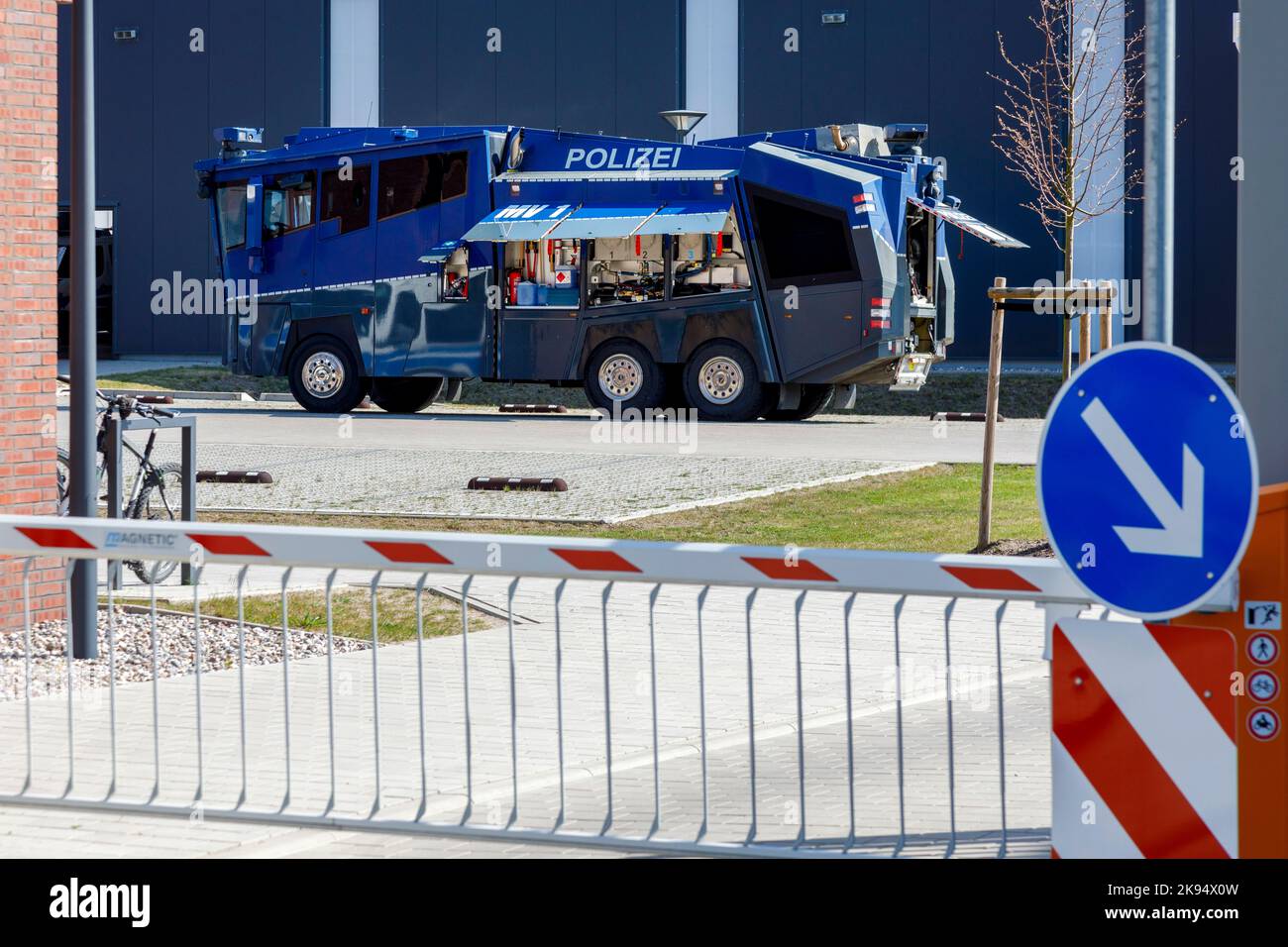 Canon à eau de la police anti-émeute de Schwerin Banque D'Images