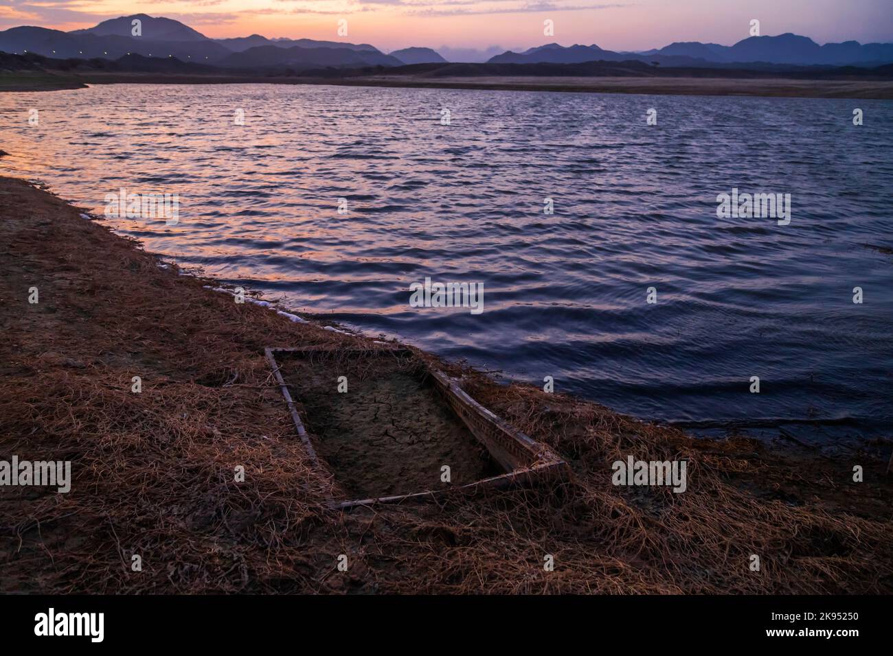 Emirats Arabes Unis vue montagnes forme Wadi Al Bouraq à Qor Dam plus haute place autour de 800 mètres Banque D'Images