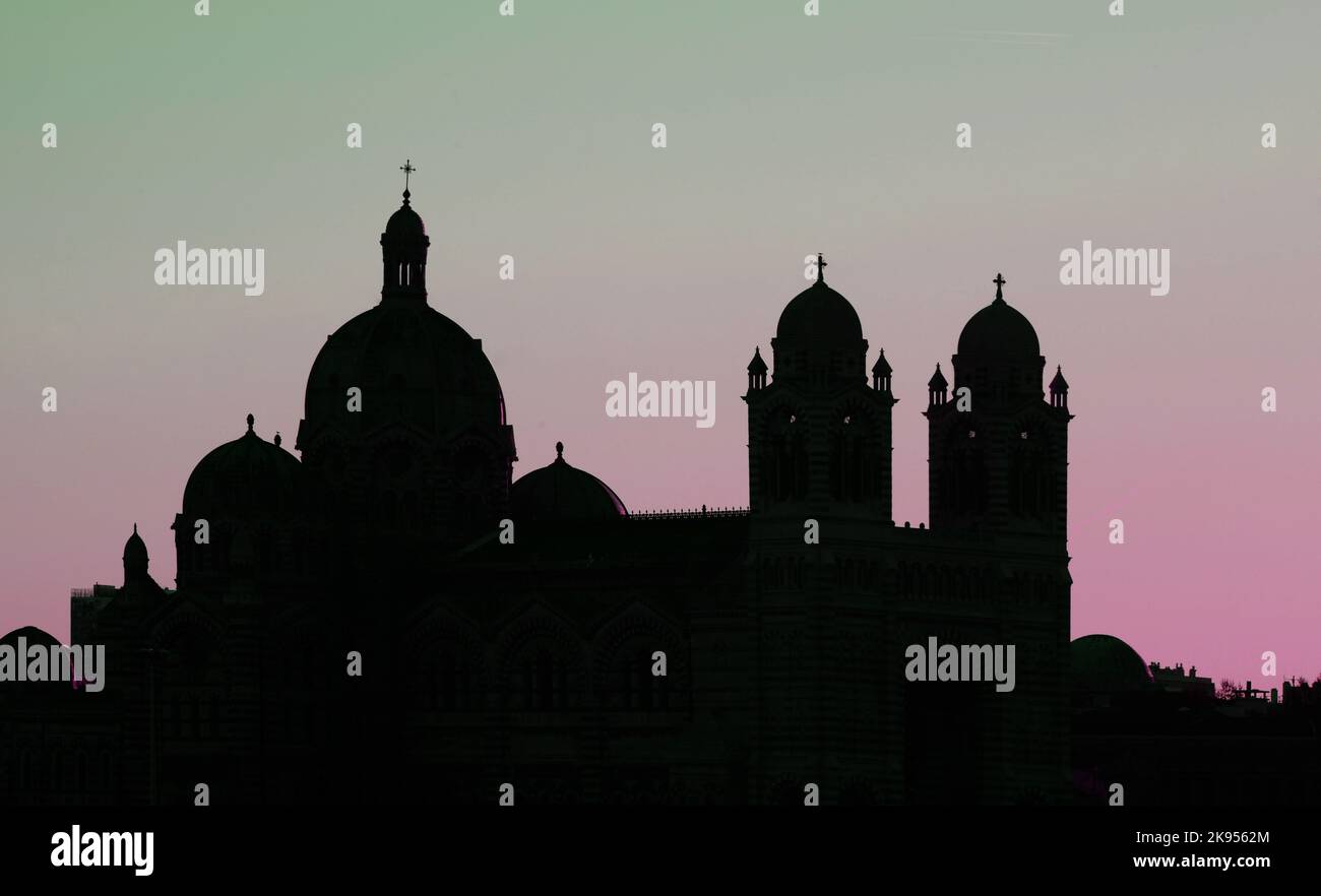 Cathédrale de Marseille au lever du soleil, France, Bouches du Rhône, Marseille Banque D'Images