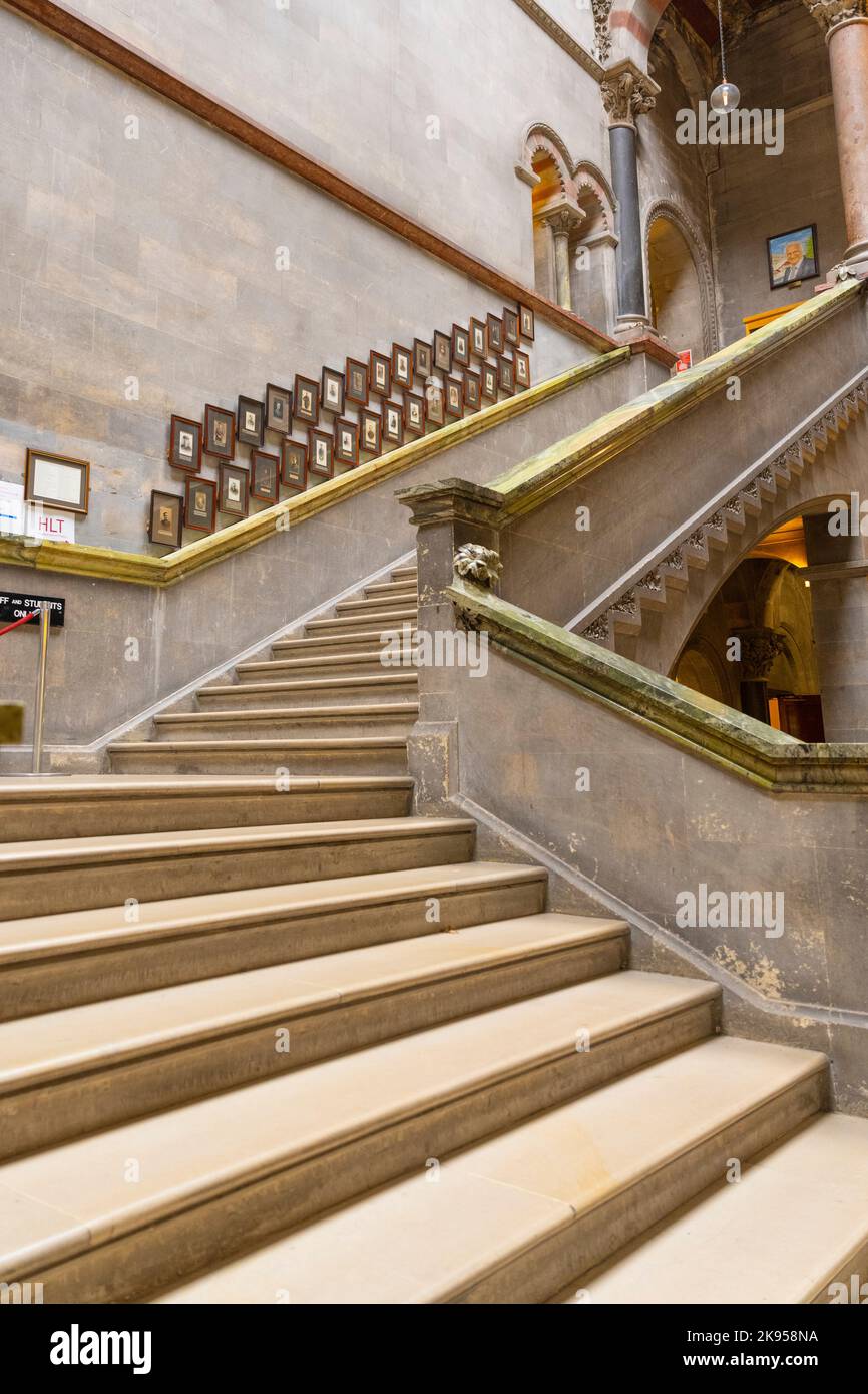 Irlande Eire Dublin Trinity College Museum Building New Square Séminaire salles bibliothèques Hall Central Portland Stone Staircase Upper Balcony Banque D'Images