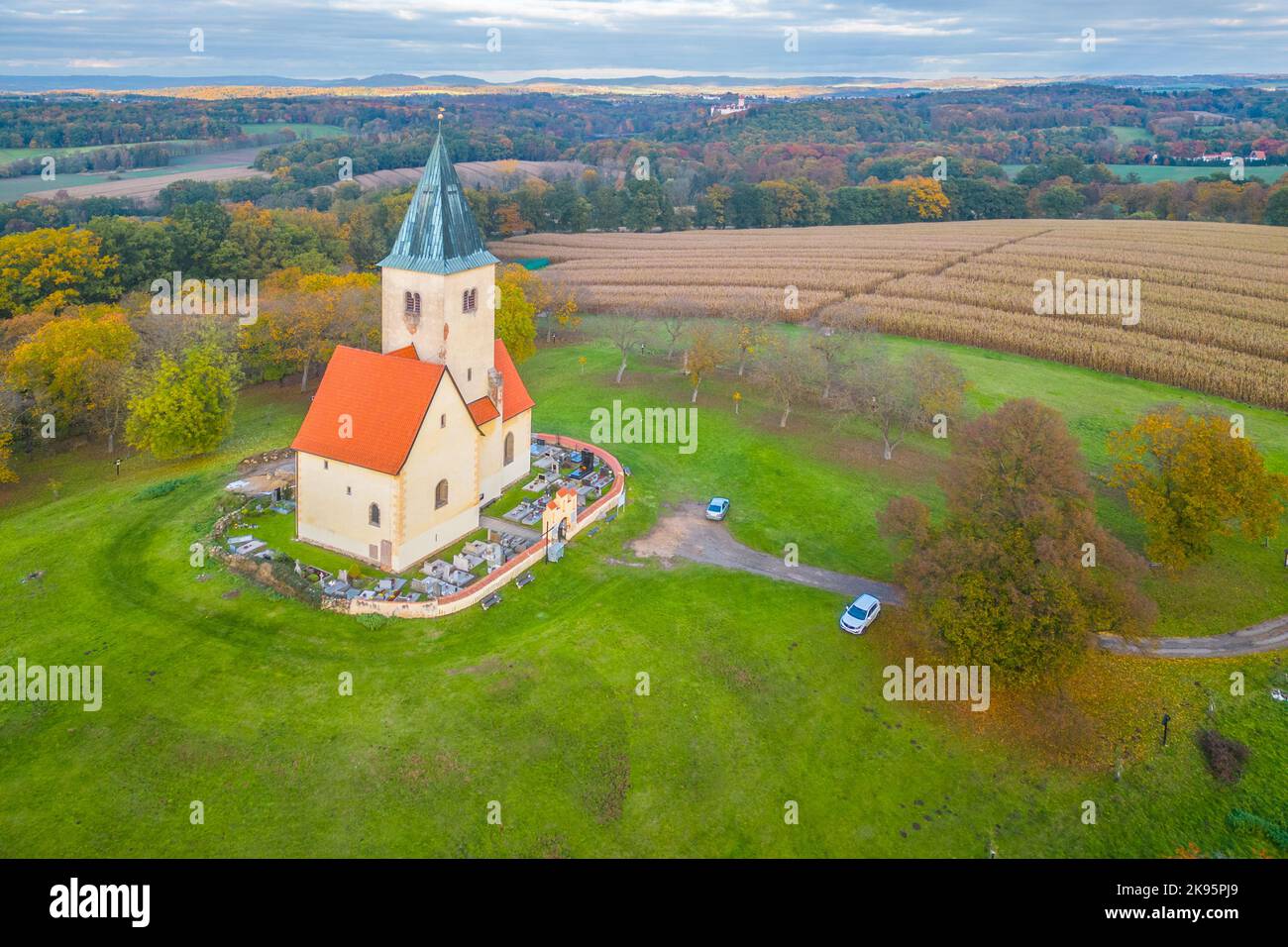 Église de Saint-Jacques et de Philippe à Chvojen d'en haut Banque D'Images