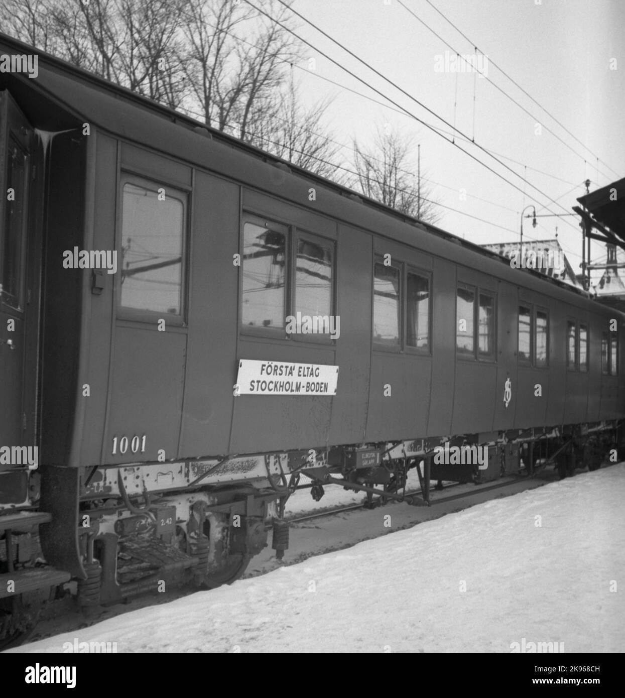 Inauguration de l'exploitation électrique Långsele-Boden. Premier train électrique Stockholm-Boden. Numéro de chariot SJ A0 1001. Banque D'Images