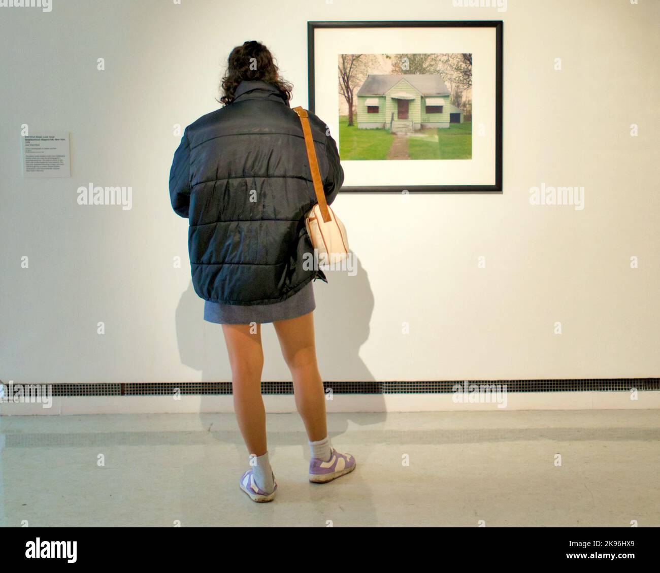Musée de Glasgow de moderne ou intérieur DE GOMA maison douce maison fille devant la peinture Banque D'Images