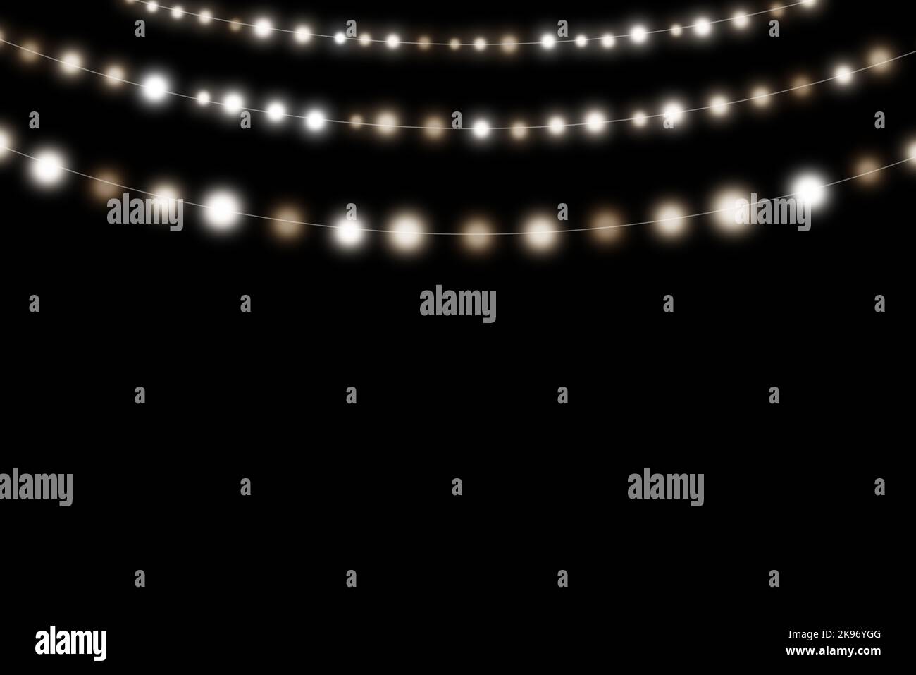 Lumières de Noël abstraites sur fond noir. Guirlande lumineuse à ampoule, Banque D'Images