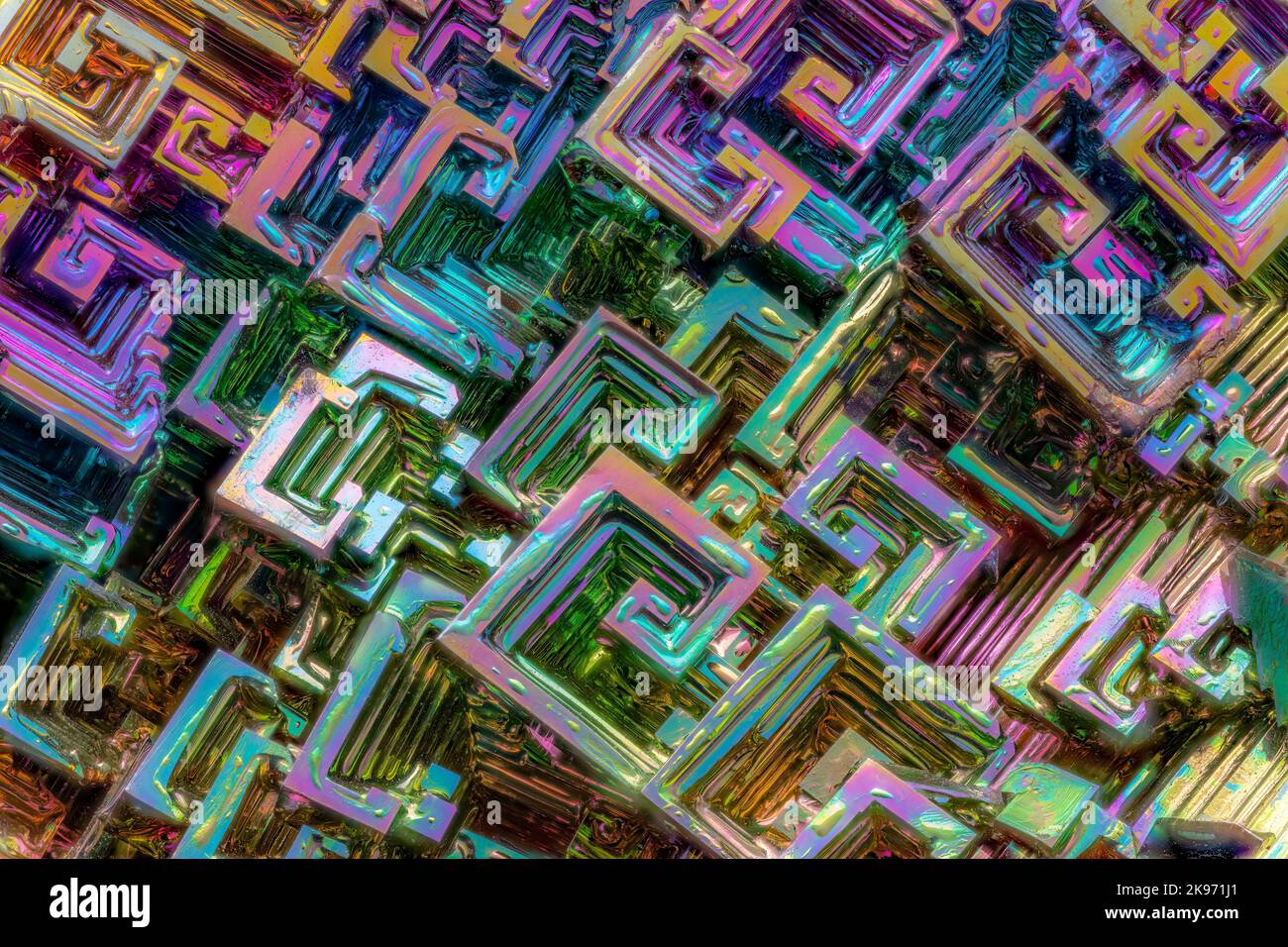 Cristaux De Bismuth Élémentaire Banque D'Images