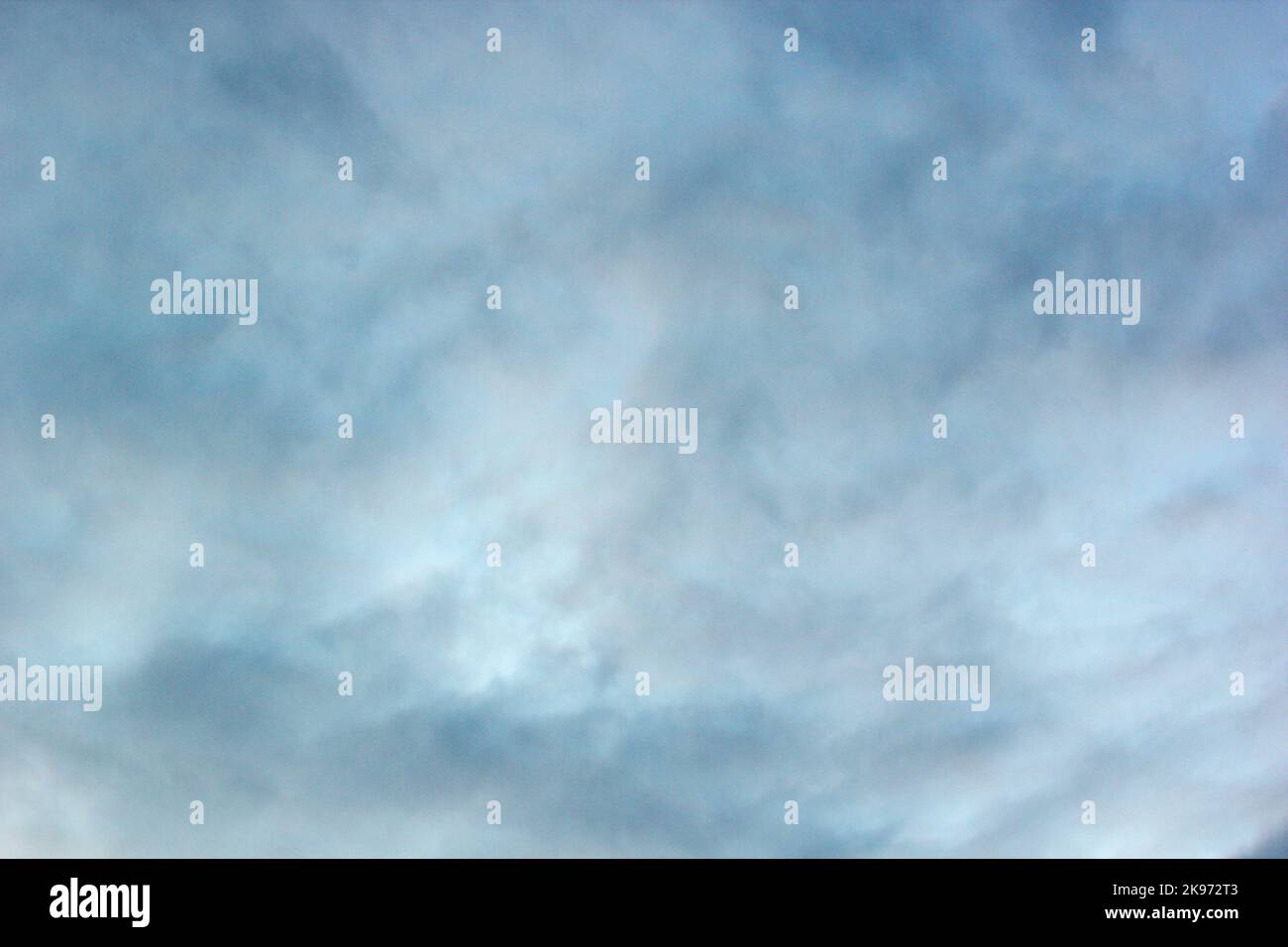 Nuages dans le ciel, pris au-dessus de Potton, Bedfordshire, Royaume-Uni Banque D'Images