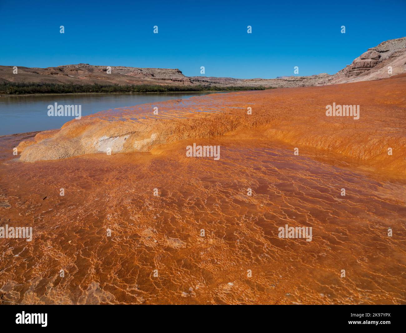 Crystal Geyser, geyser d'eau froide alimenté par le dioxyde de carbone, près de Green River, Utah. Banque D'Images