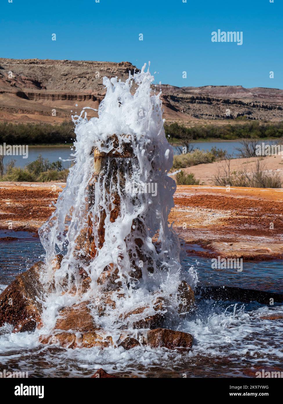 Crystal Geyser, geyser d'eau froide alimenté par le dioxyde de carbone, près de Green River, Utah. Banque D'Images