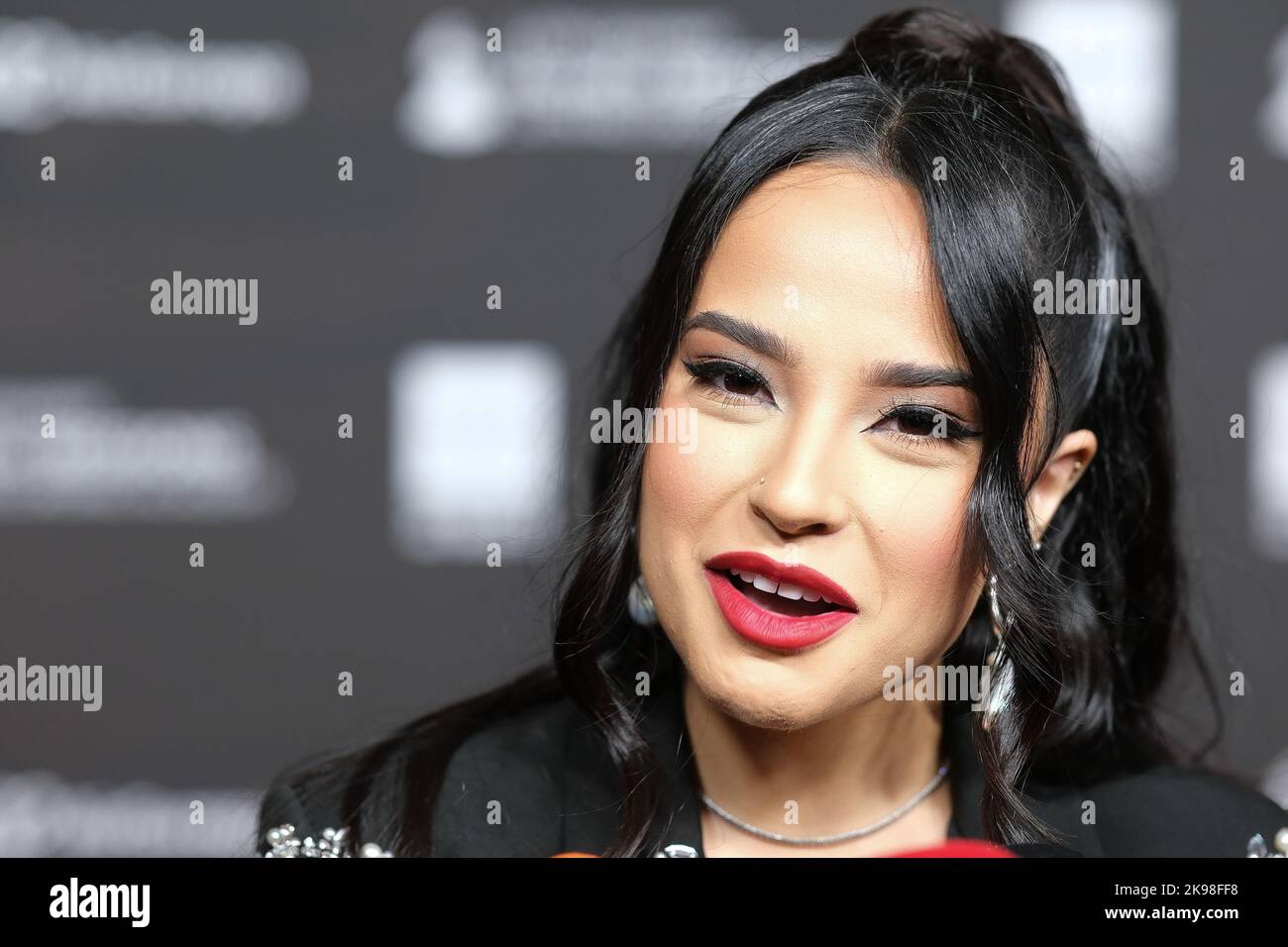 Madrid, Espagne. 26th octobre 2022. La chanteuse américaine Rebbeca Marie Gómez?, connue artistiquement sous le nom de Becky G pose lors de la photo du concert acoustique latin Grammy pour honorer les nominés latino-AMÉRICAINS GRAMMY de cette année à la Plaza de Toros de las Ventas à Madrid. (Photo par Atilano Garcia/SOPA Images/Sipa USA) crédit: SIPA USA/Alay Live News Banque D'Images