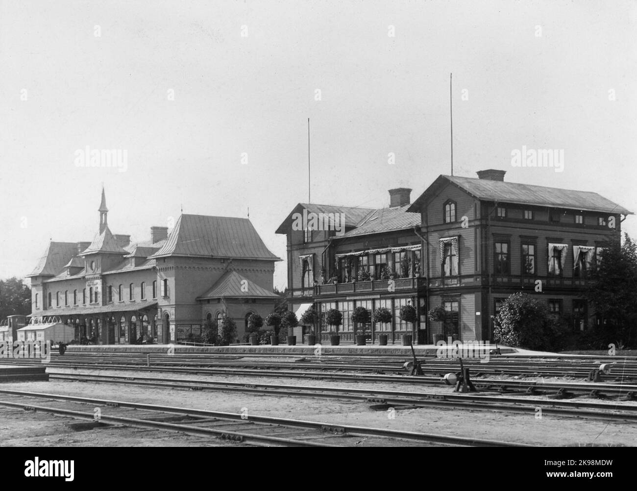 La gare et l'hôtel de chemin de fer. Banque D'Images