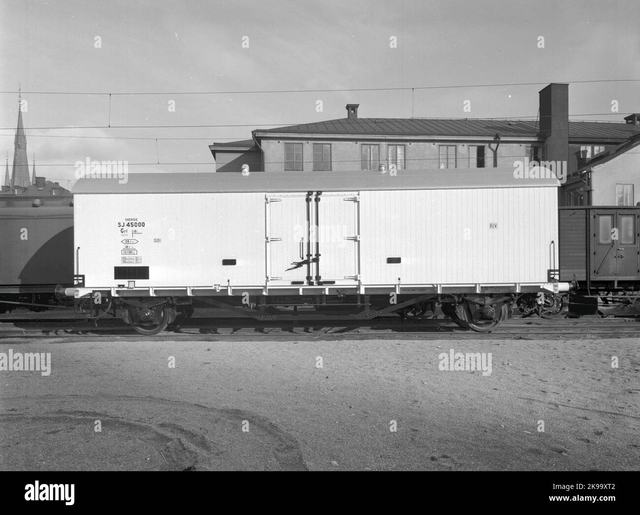 Les chemins de fer de l'État, SJ GRF 45000. Tablier de refroidissement isolé. Le coin du chariot affiche une marque qui signifie que le frein des trains de marchandises approuvé au niveau international peut être converti en trains de voyageurs. Banque D'Images