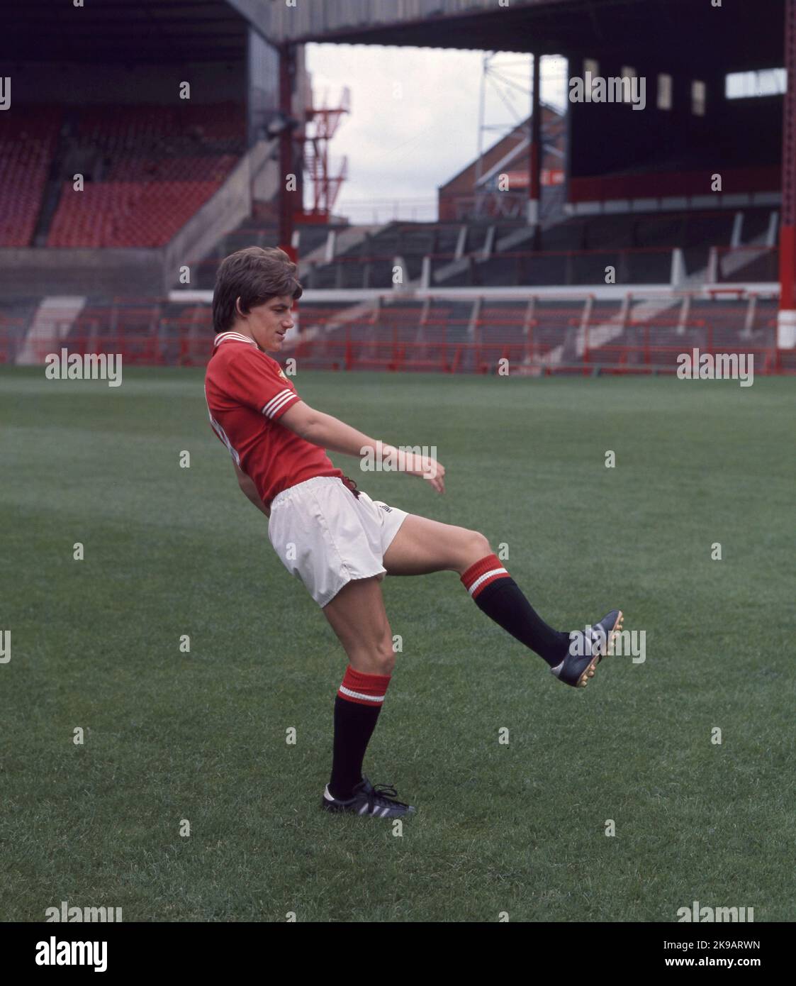 Steve Coppell Manchester United 1975 photo de Henshaw Archive Banque D'Images