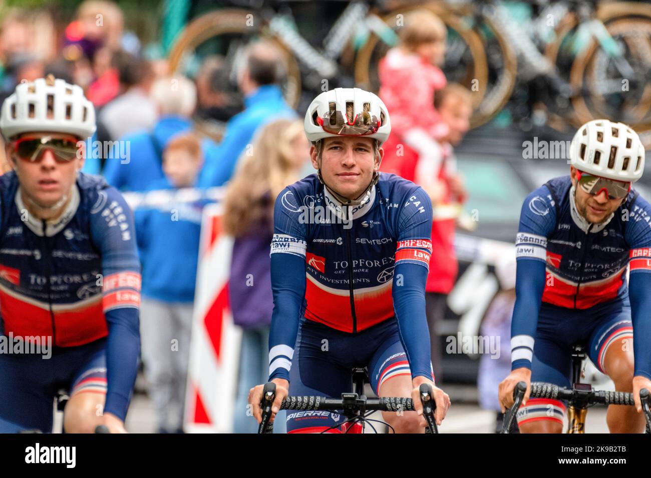 DOLNY KUBIN, SLOVAQUIE - 18 SEPTEMBRE 2021: L'équipe de pro du cyclisme tchèque Topforex - ATT Investments à la course Tour de Slovaquie Banque D'Images