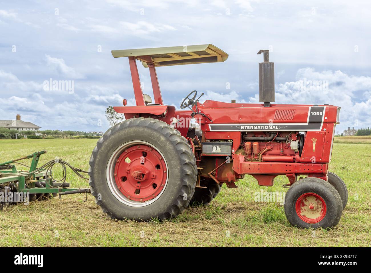 Tracteur agricole Red International 1066 Banque D'Images