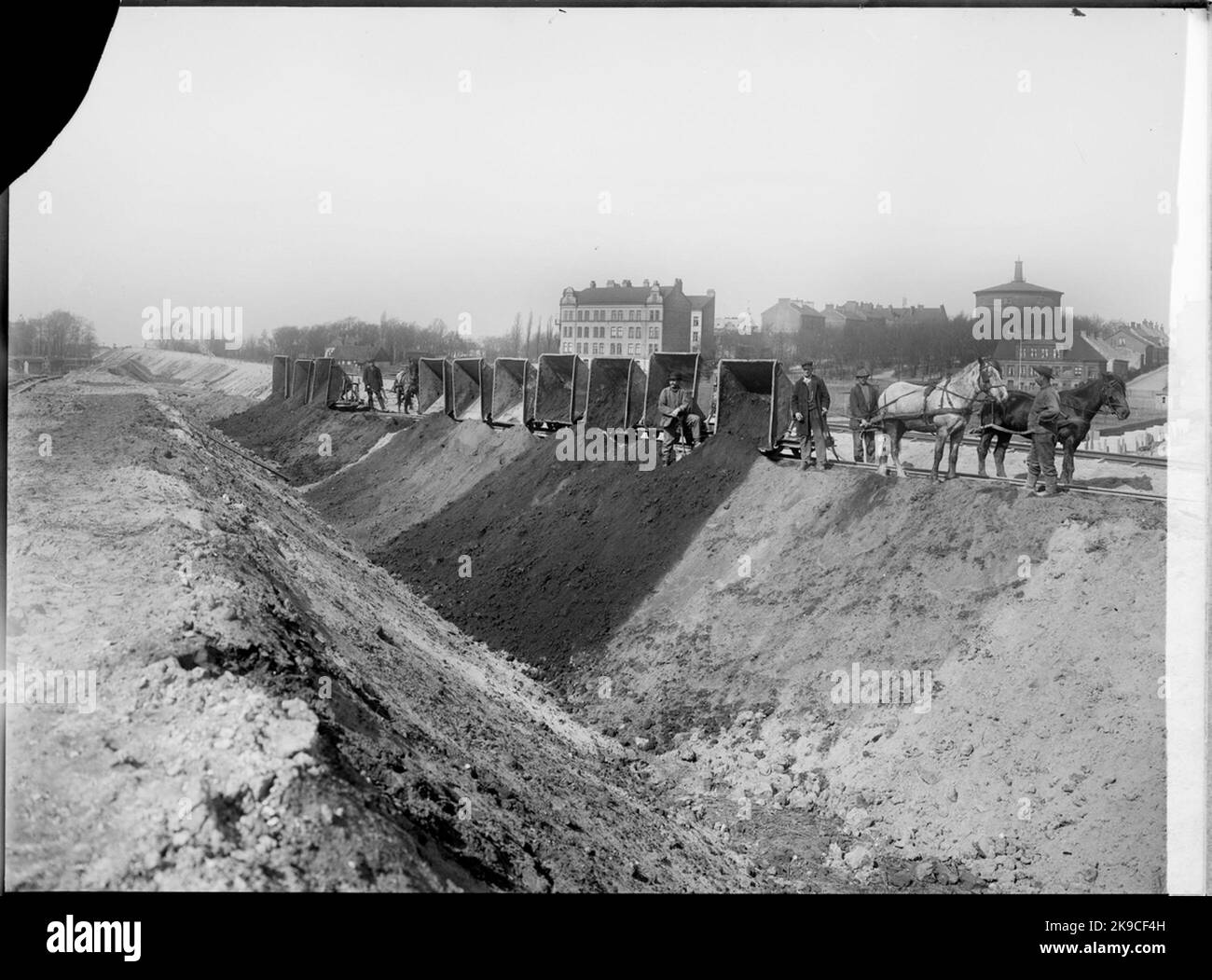 Bangårds travaille à la gare centrale de Malmö. Chariots tirés par des chevaux. Banque D'Images