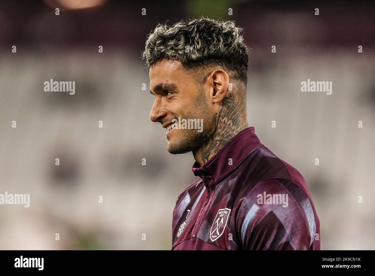 Gianluca Scalacca #7 de West Ham United lors de l'échauffement avant le match de l'UEFA Europa Conference League West Ham United contre Silkeborg au stade de Londres, Londres, Royaume-Uni, 27th octobre 2022 (photo d'Arron Gent/News Images) Banque D'Images
