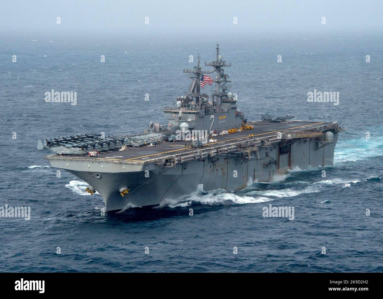 Navire d'assaut amphibie USS Essex (LHD 2) U.S. Navy Banque D'Images