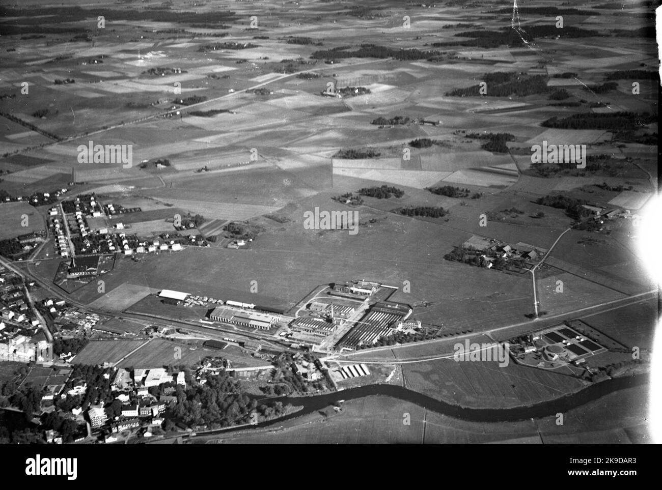 Photo aérienne sur ASJ avec terrain d'aviation oblique UPPHEB TRAVAUX DE RAILS SUÉDOIS. Banque D'Images