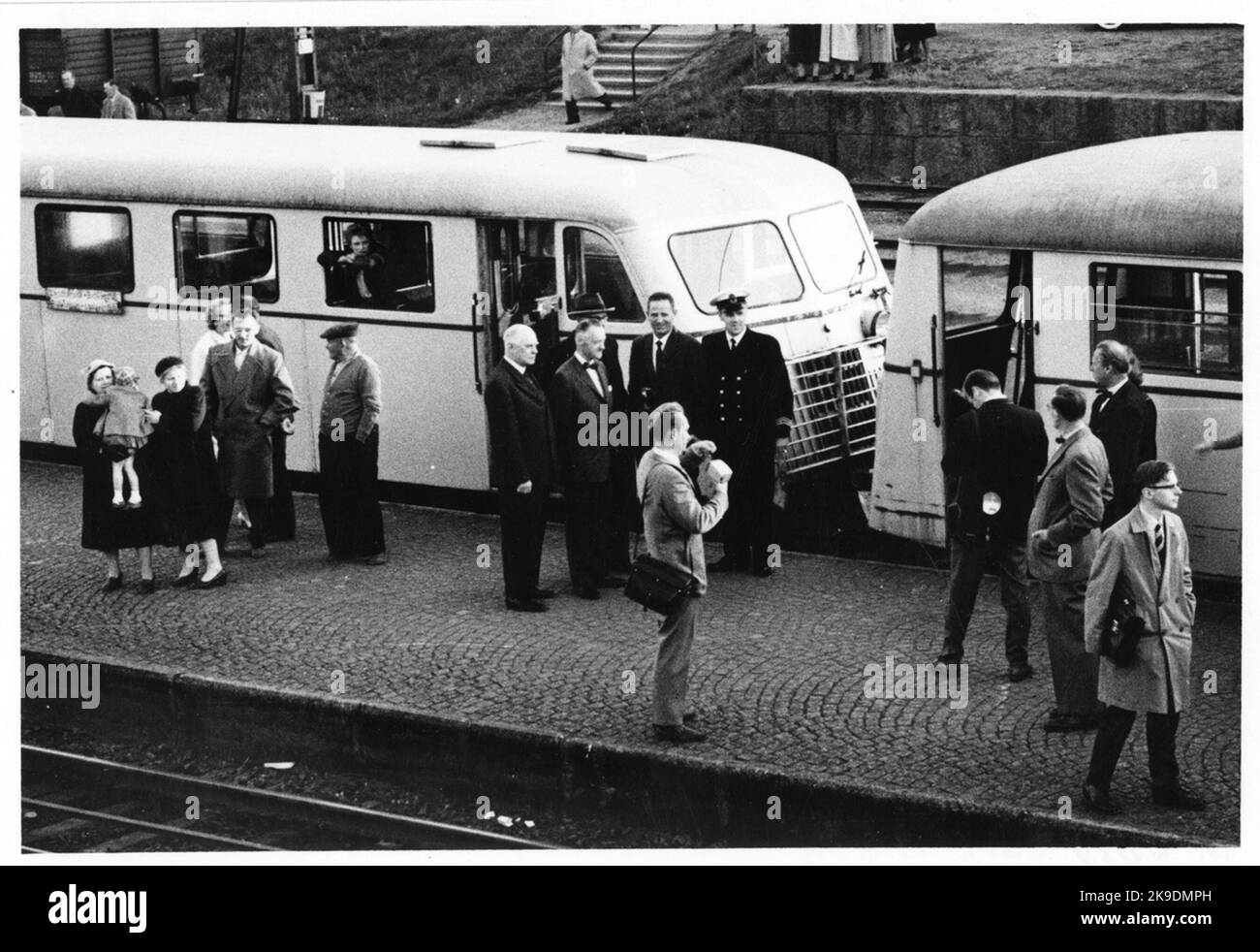Gare de Billesholm depuis l'arrivée du dernier train à Billesholm et le dernier départ du train depuis Billesholm sur 29 mai 1960. Le nom était 1943 la mine de Billesholm. La gare construite en 1875 par Lion, chemins de fer de Landskrona - Engelholm. La station construite en 1876. Maison de station d'un étage à Sten.SJ Y01 419 Banque D'Images