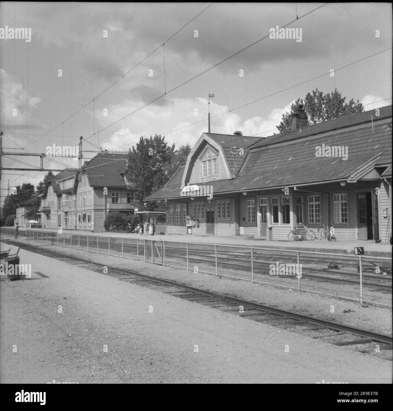 Gare de Bräcke avec hôtel de chemin de fer. Banque D'Images