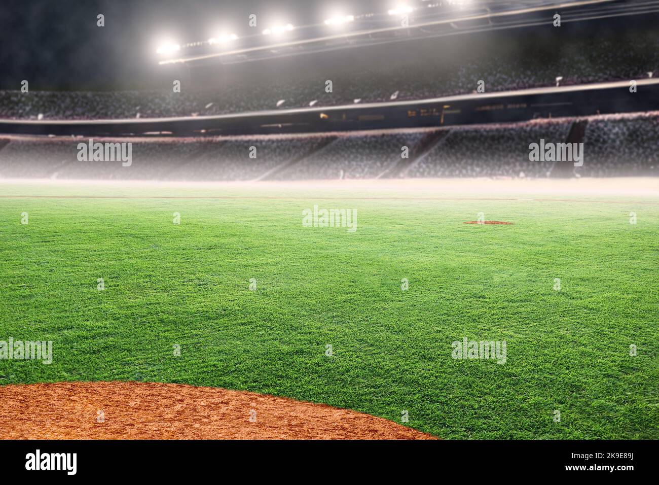 Terrain de baseball au stade en plein air très éclairé. Mise au point sur le premier plan et faible profondeur de champ sur l'arrière-plan et l'espace de copie. Banque D'Images