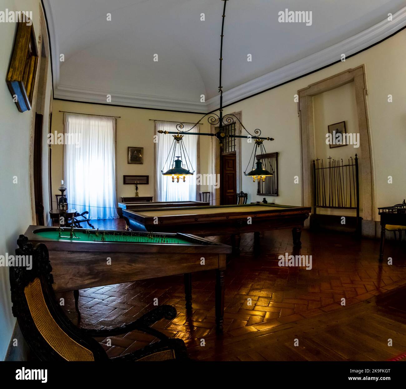 MAFRA, PORTUGAL - 29th JUIN 2022 : vue sur une salle de jeux ancienne située dans le couvent de Mafra, Portugal. Banque D'Images