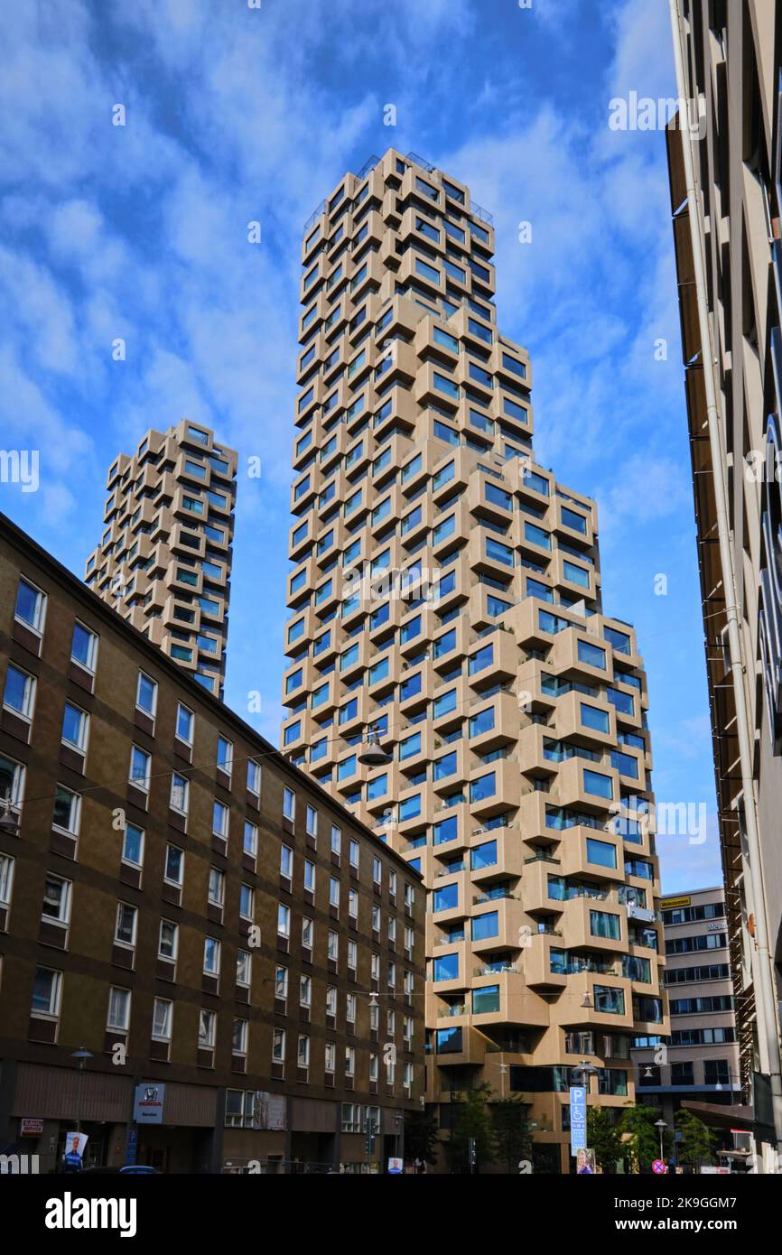 Stockholm, Suède - septembre 2022 : nouveau bâtiment à deux tours Norra Tornen et son architecture moderne conçue par Rem Koolhaas, OMA Banque D'Images