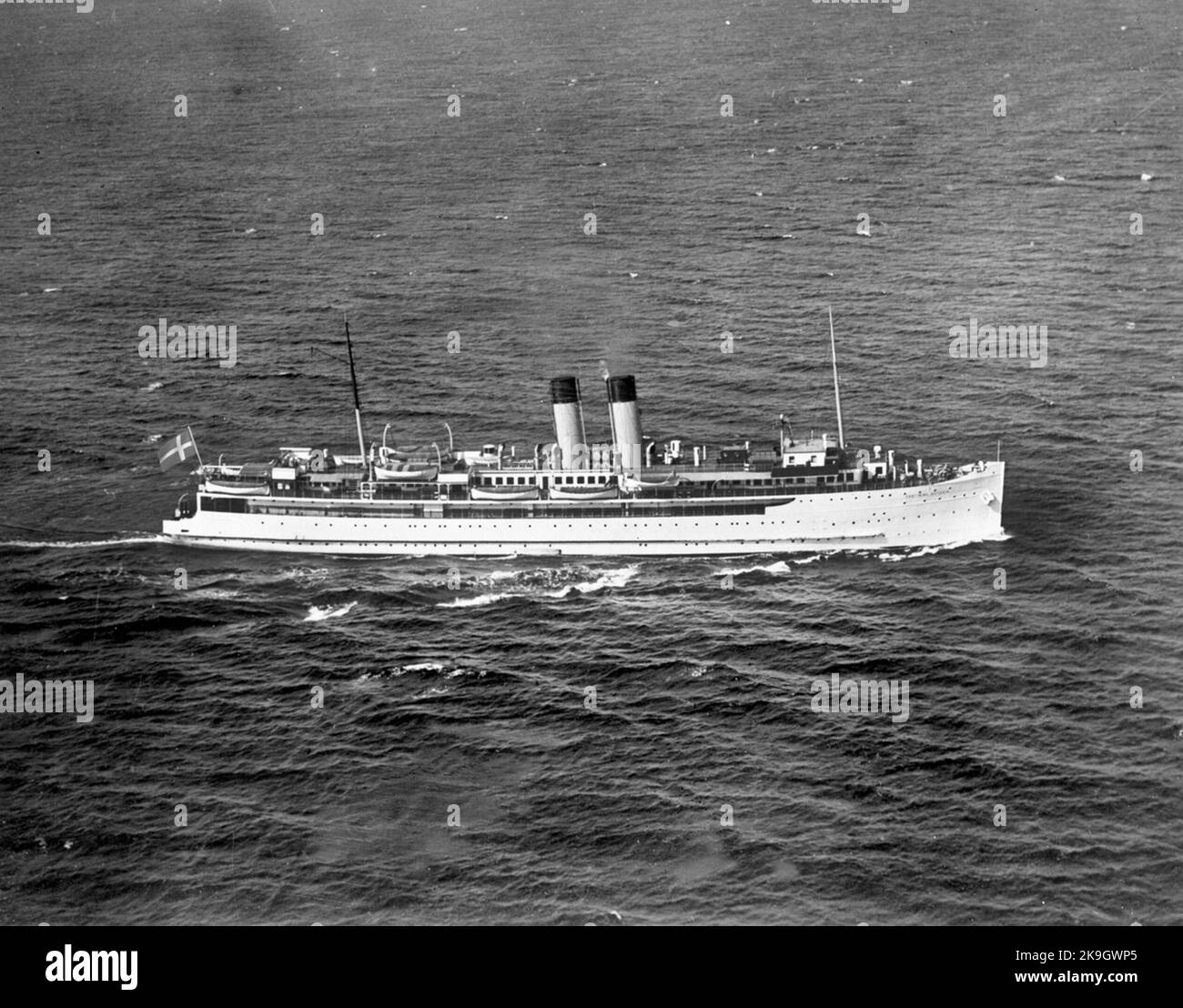 S/S 'Queen Victoria' Building Low Low Walker Yard a lancé 21 février 1909 en service dans la Marine 5 septembre 1939 le croiseur d'aide Queen Victoria était un ferry suédois appartenant aux chemins de fer d'État et a été convoqué comme croiseur auxiliaire dans la Marine suédoise pendant la Seconde Guerre mondiale - Sassnitz, a été convoqué dans le cadre du déclenchement de la Seconde Guerre mondiale sur 1 septembre 1939 et reconstruit aux chantiers navals de Finnboda. Pendant le déclenchement de la guerre, il était urgent de sortir les mines et quand les mineurs Clas Fleming devaient être modernisés, il était important d'obtenir un remplacement. Le summ Banque D'Images