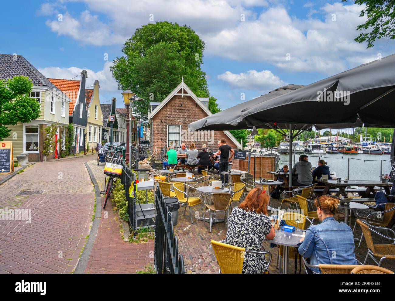 Café sur Nieuwendammerdijk dans le quartier de Nieuwendam, Amsterdam, pays-Bas Banque D'Images