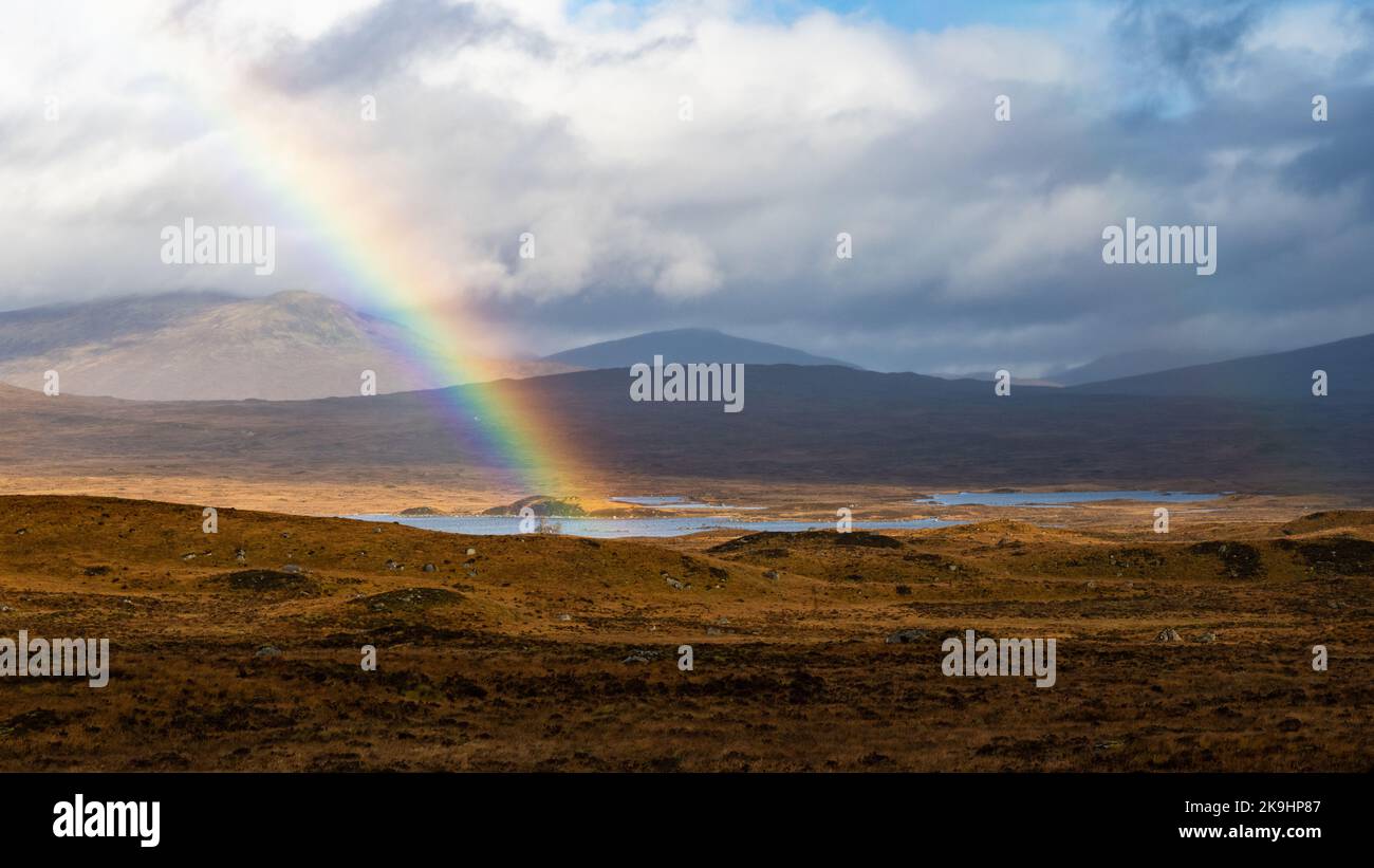 Rannoch Moor automne arc-en-ciel vu de A82 Road, Écosse, Royaume-Uni Banque D'Images