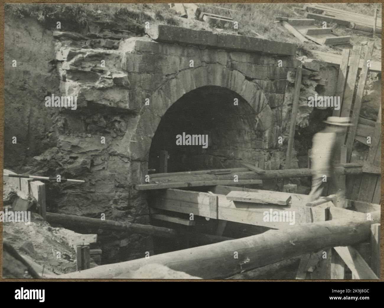 Bâtiment à deux voies entre Alingsås - Olskroken. Lerån sur la ligne Floda - Lerum. L'ancienne extrémité sud du ponceau Banque D'Images