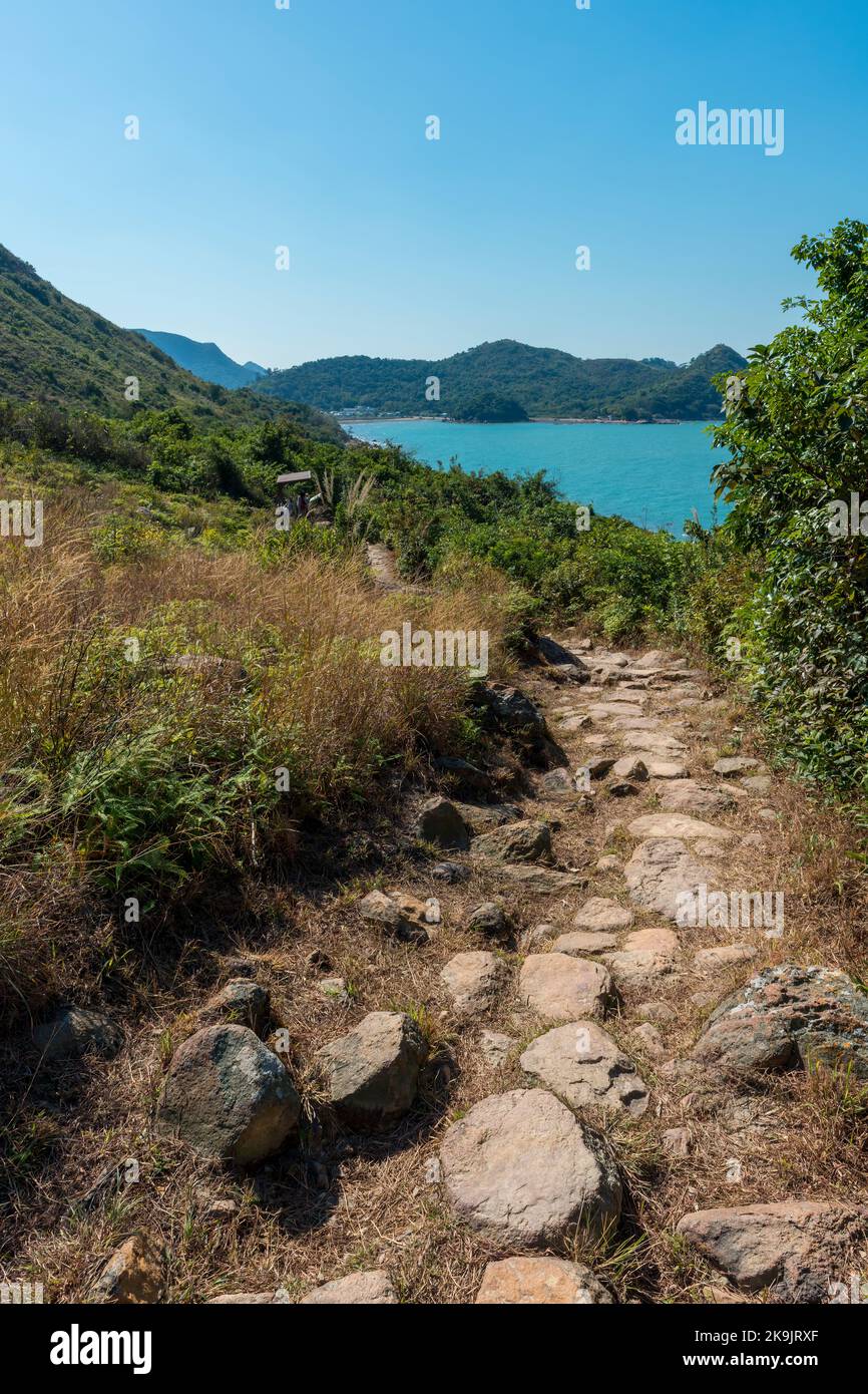 La section ouest du sentier antique de Tung O, approchant de Tai O, île Lantau, Hong Kong Banque D'Images