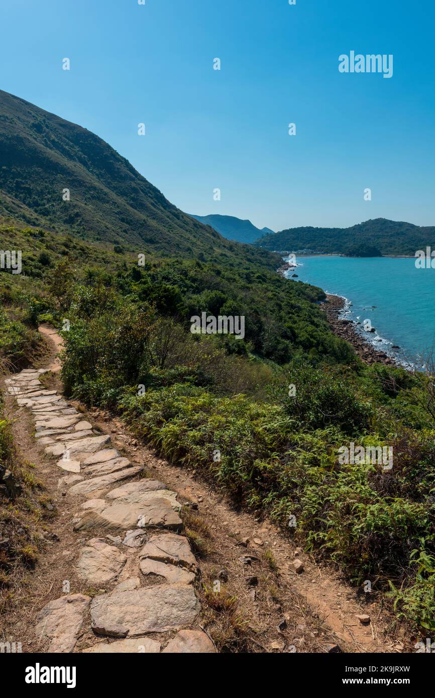 La section ouest du sentier antique de Tung O, approchant de Tai O, île Lantau, Hong Kong Banque D'Images