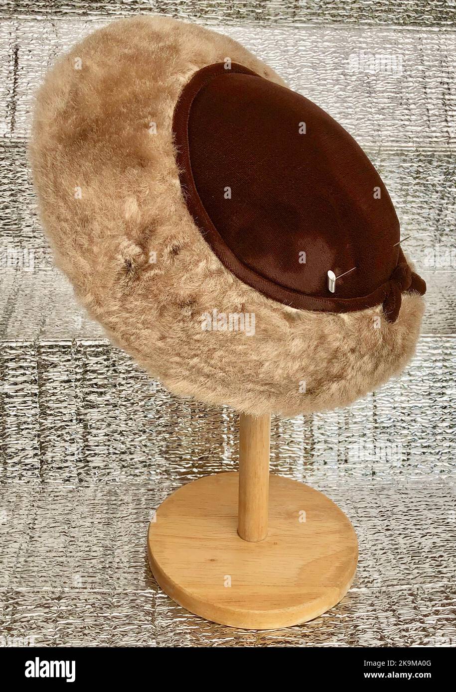 Retro Vintage Revival – chapeaux pour Femme Banque D'Images